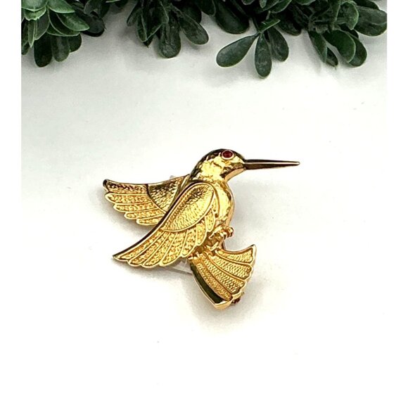 Vintage Gold Hummingbird Brooch Detailed Filigree LapelPin - Picture 2 of 4